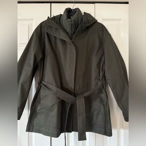 Uniqlo C 3-Way Oversized Half-Coat in Olive Green